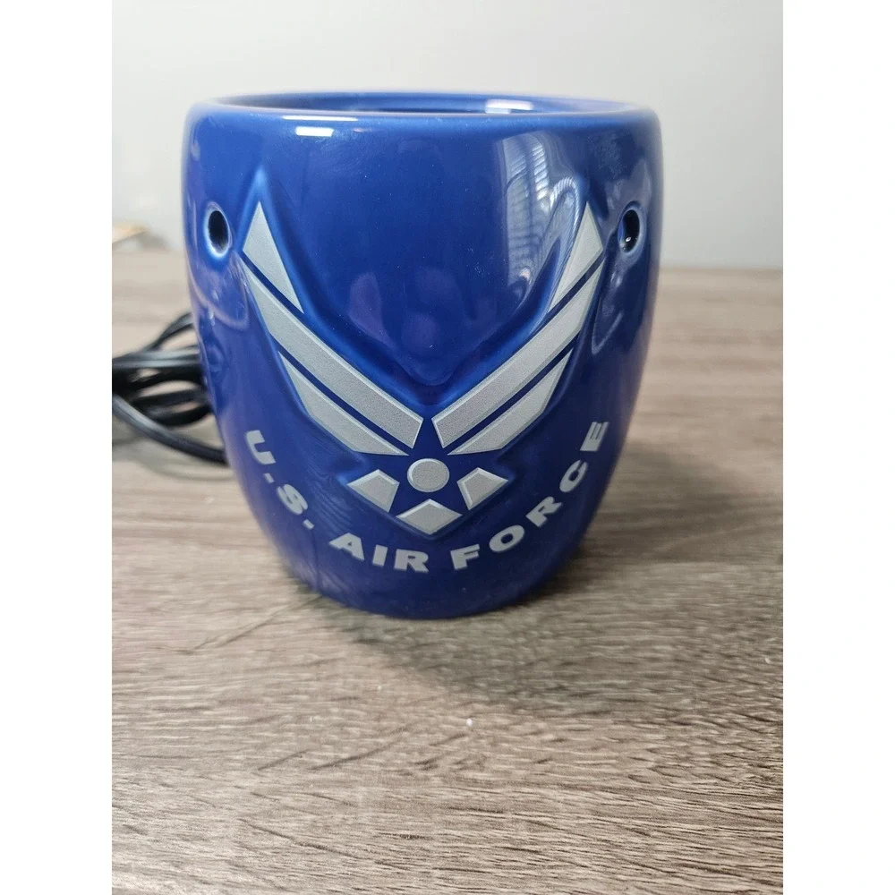 Scentsy US Air Force Electric Wax Warmer Blue Ceramic Military Logo 25W Bulb